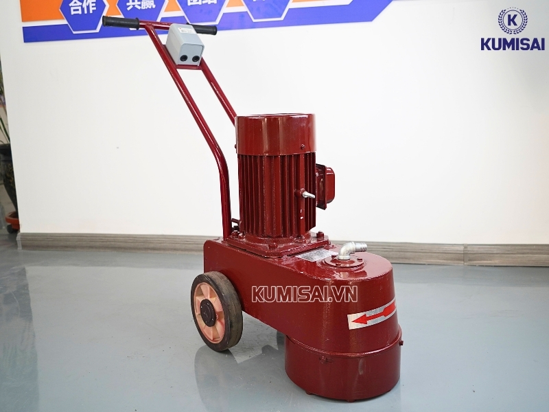 Tay đẩy chắc chắn, vững chãi giúp di chuyển dễ dàng