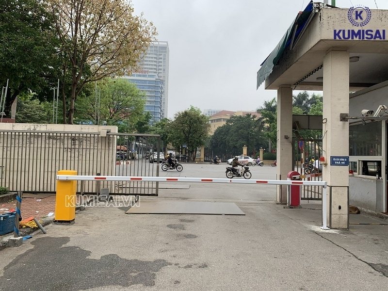 Thanh chắn của barrier Kumisai BS-306 cực kỳ chắc chắn