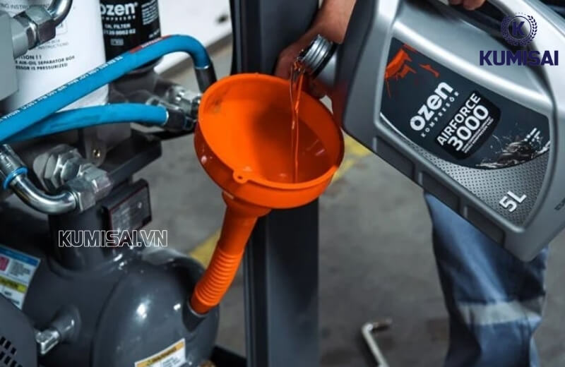 Nhớ lịch thay dầu định kỳ cho máy nén khí 
