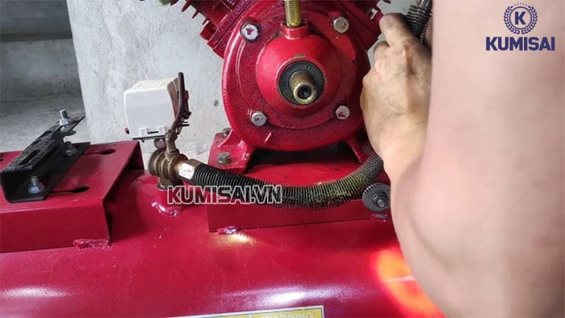 Lưu ý đến vấn đề thay thế, bảo dưỡng lõi lọc máy nén khí 