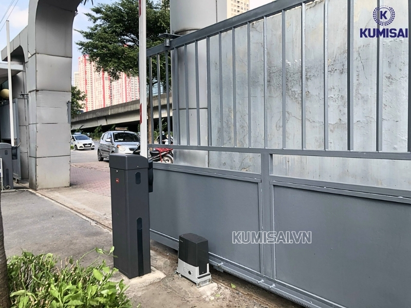 Thiết bị cổng chắn tự  động barie BFT GIOTTO 60 BT