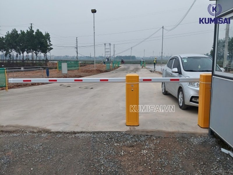 Thiết kế barie hiện đại, màu sắc bắt mắt