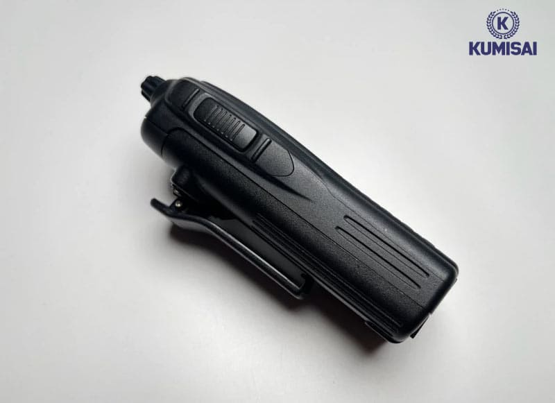 Thiết kế bền bỉ, siêu bền chắc của Icom IC-V82