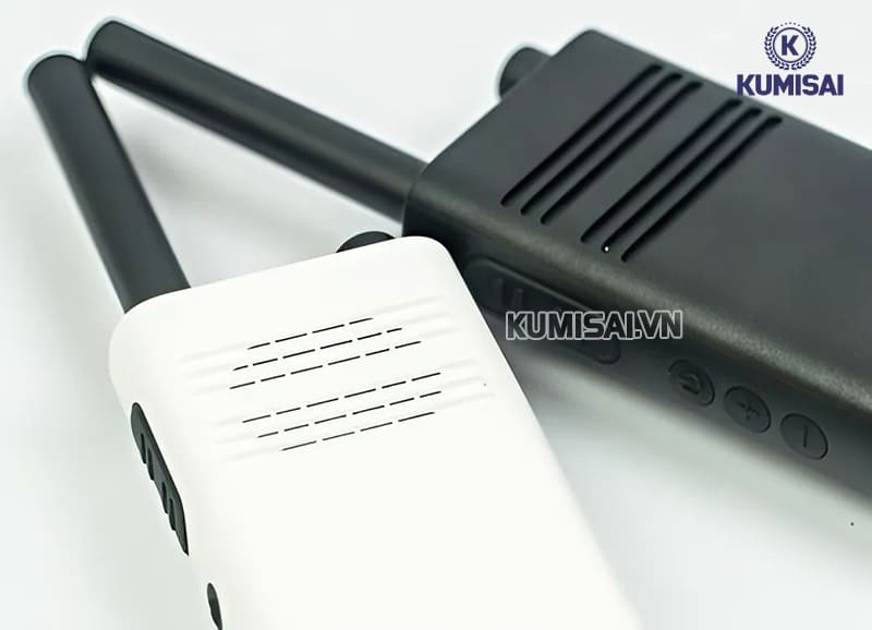 Xiaomi Lite có thiết kế nhỏ gọn, tiện lợi trong việc mang theo