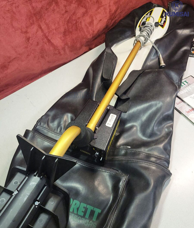 Thiết kế máy dò kim loại dưới đất Garrett Scorpion Gold A8 gọn gàng