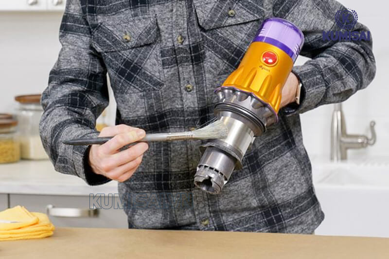 Mỗi bộ phận máy hút bụi Dyson sẽ có thời gian vệ sinh khác nhau