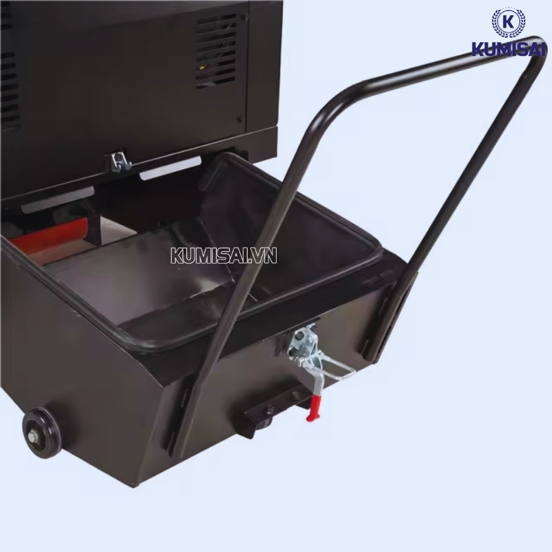 thung-chua-rac-xe-quet-rac-ngoi-lai-dqc-tech-135.jpg Thùng chứa rác của xe