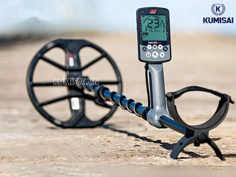 Trọng lượng máy nhẹ, dễ cầm