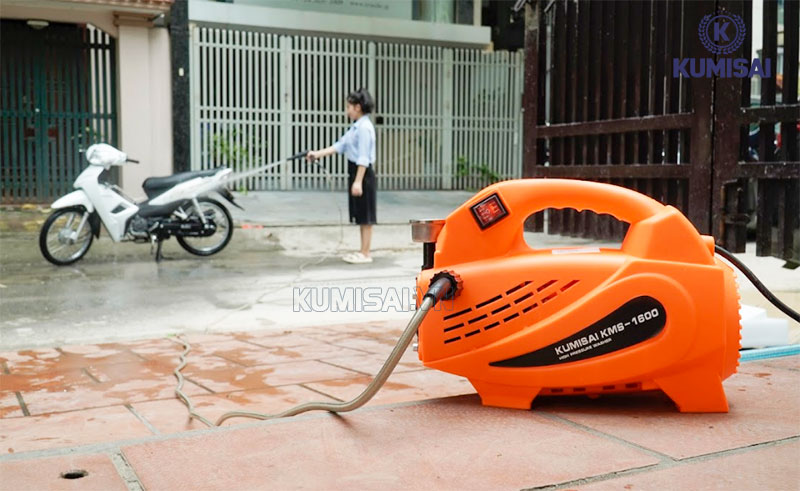 Vận hành thử máy rửa xe gia đình tại Đà Nẵng