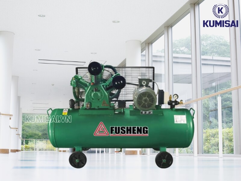 Vặn van xả ở đáy bình để xả bỏ nước đọng 