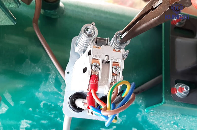 Van tự ngắt máy nén khí & rơle tự ngắt máy nén khí bị hỏng