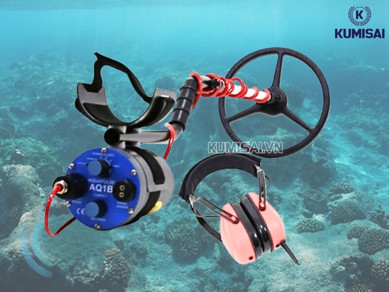 Vệ sinh lại máy bằng nước ngọt sau khi sử dụng dưới biển 