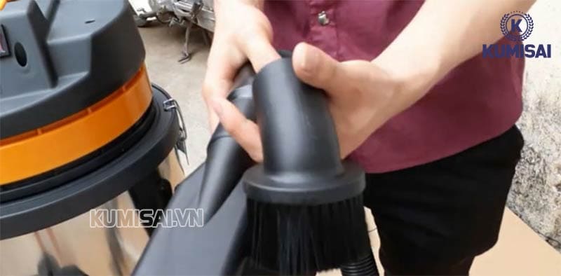 Vệ sinh máy định kỳ để trợ thủ luôn bền bỉ Vệ sinh máy định kỳ để trợ thủ luôn bền bỉ