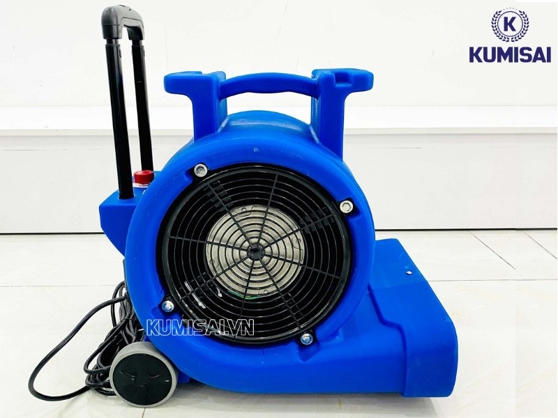 Vỏ quạt làm từ nhựa ABS cao cấp, chống va đập tốt